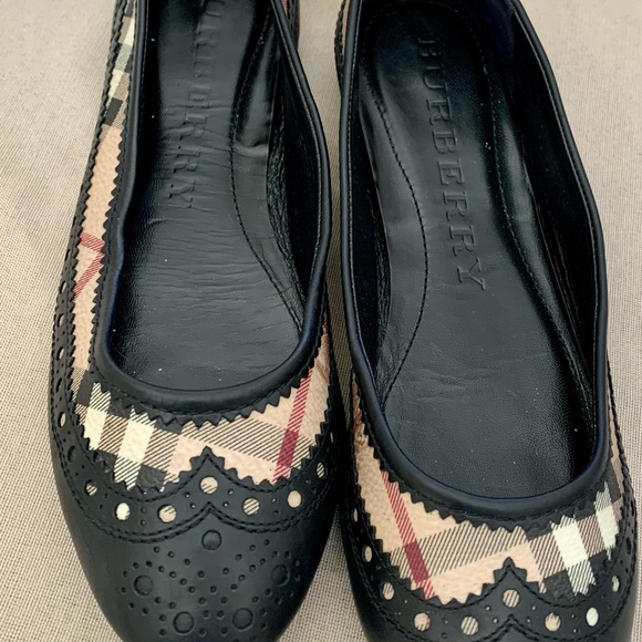 Burberry Shoes - Gently Used Burberry flats